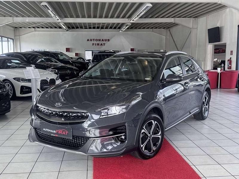 Gebraucht Kia XCeed Spirit 105 PS (77 kW) 2021 Grau SUV