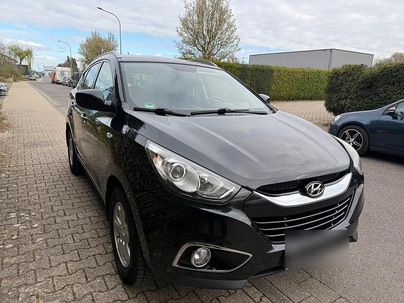 Gebraucht Hyundai ix35 115 PS (84 kW) 2011 Schwarz SUV