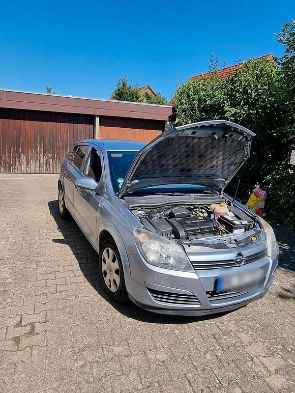 Silber Gebraucht 2004 Opel Astra Limousine | 1.400 € (Guter Preis) - Bild 1/4