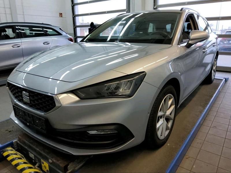 Gebraucht Seat Leon Style 150 PS (110 kW) 2024 Silber Kombi