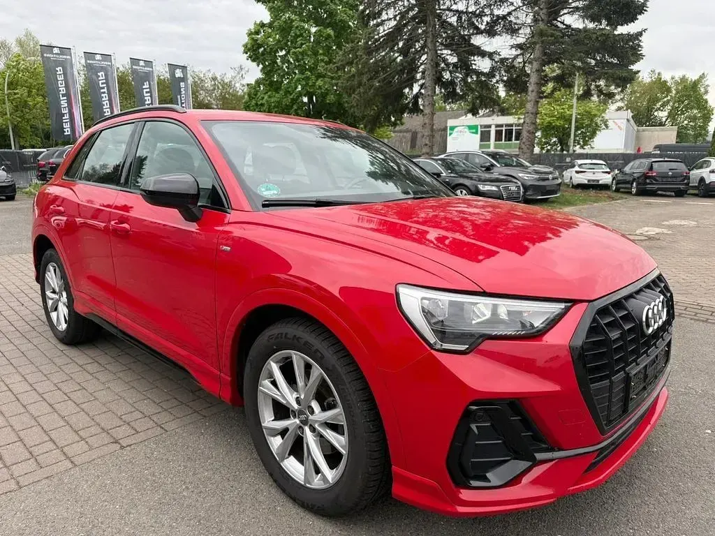 Gebraucht Audi Q3 S-Line 150 PS (110 kW) 2019 Rot SUV