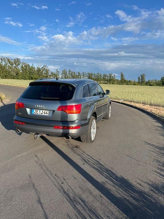 Second-hand Audi Q7 232 CP (170 kW) 2006 Gri SUV