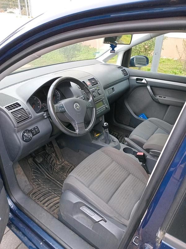 Gebraucht VW Touran 140 PS (102 kW) 2004 Blau Van / Kleinbus