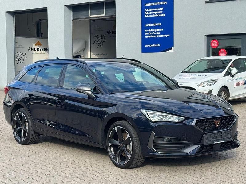 Verde vibrante (olivin) Gebraucht 2022 Cupra Leon Limousine | 22.480 € (Guter Preis) - Bild 1/4