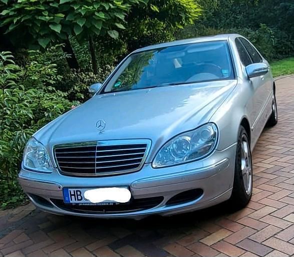 Silber Gebraucht 2004 Mercedes S500 Limousine | 8.888 € (Etwas zu teuer) - Bild 1/4