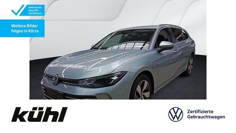 Oyster silver metallic Gebraucht 2025 VW Passat Business Kombi | 34.690 € (Guter Preis) - Bild 1/2