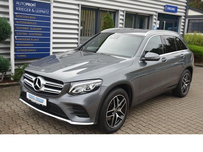 Gebraucht Mercedes GLC250 AMG line 204 PS (150 kW) 2019 Grau SUV