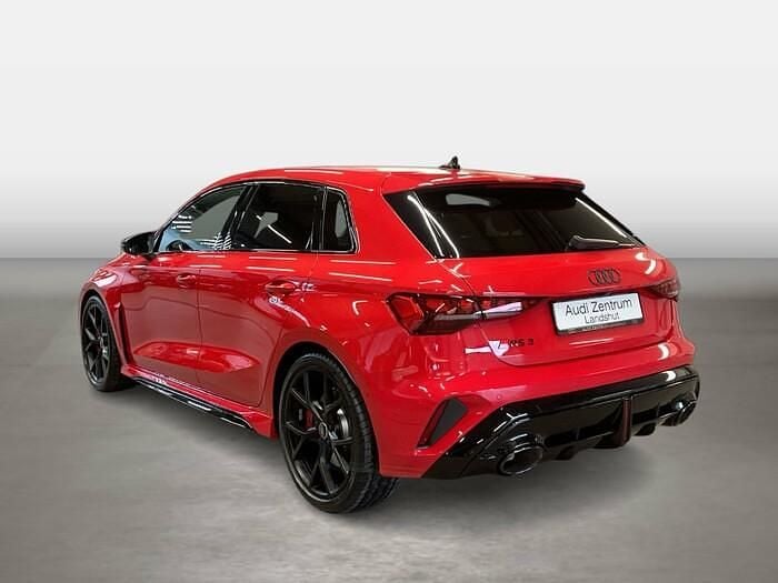 Neu Audi RS3 Ambiente 400 PS (294 kW) 2026 Progressivrot Limousine