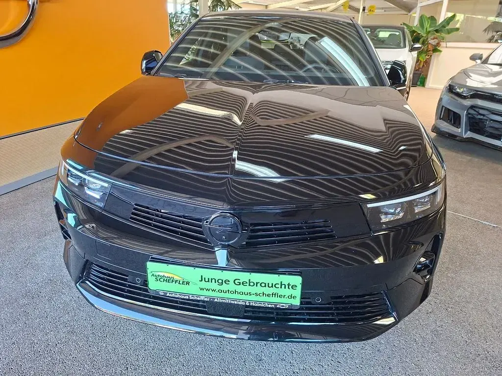 Gebraucht Opel Astra 131 PS (96 kW) 2024 Perla nera schwarz Kleinwagen