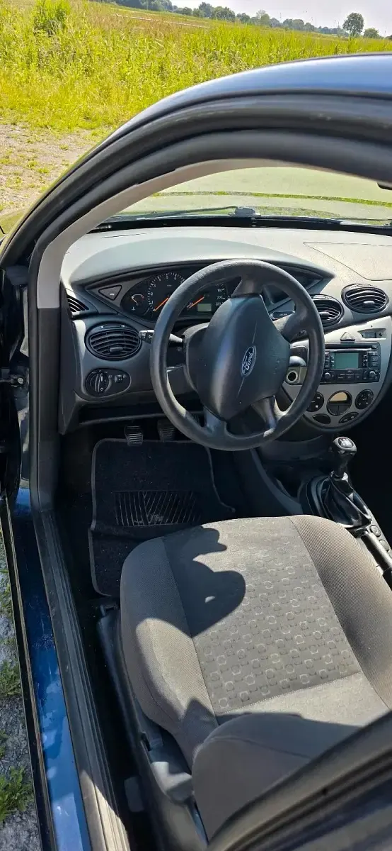 Gebraucht Ford Focus 101 PS (74 kW) 2003 Blau Kleinwagen