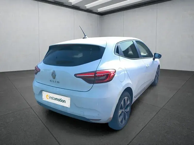 Gebraucht Renault Clio 90 PS (66 kW) 2022 Weiß Kleinwagen