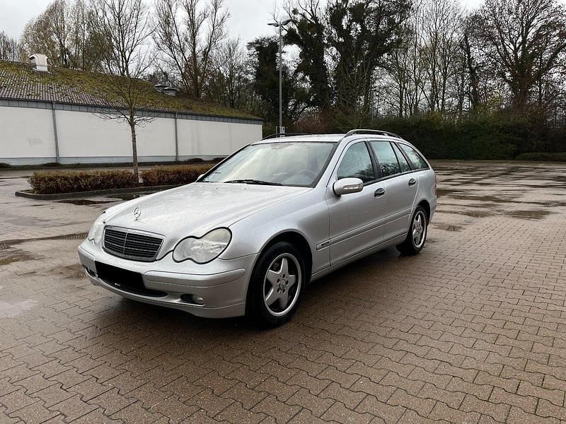Silber Gebraucht 2002 Mercedes C180 Kombi | 1.990 € (Guter Preis) - Bild 1/4