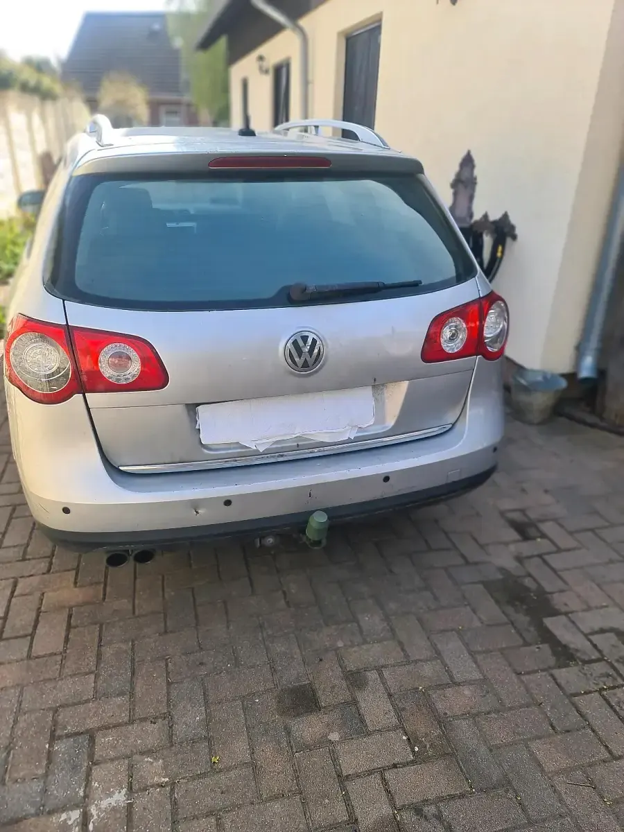 Gebraucht VW Passat 140 PS (102 kW) 2005 Silber Kombi