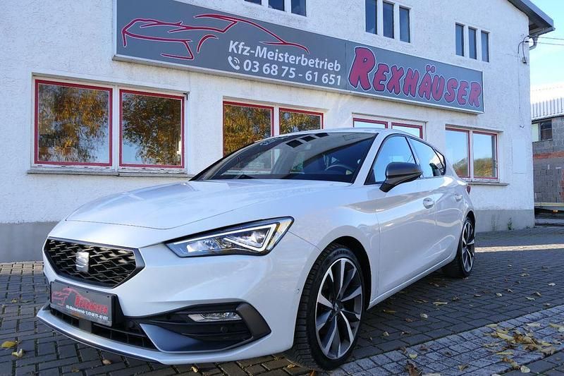 Gebraucht Seat Leon FR 150 PS (110 kW) 2021 Weiß Limousine
