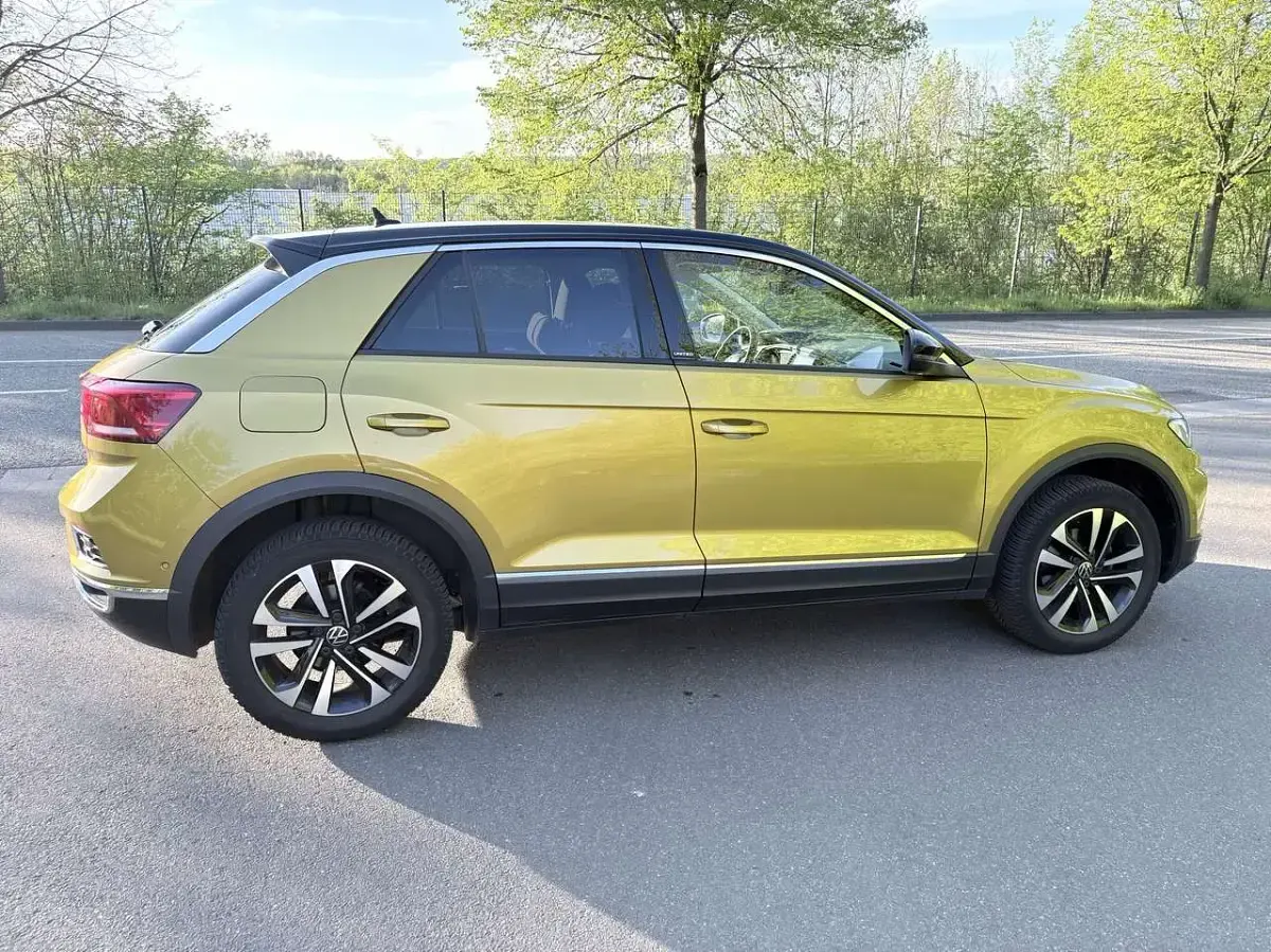 Gebraucht VW T-Roc United 150 PS (110 kW) 2020 Gelb SUV