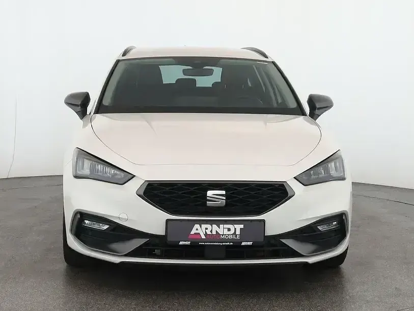 Gebraucht Seat Leon FR 150 PS (110 kW) 2024 Weiß Limousine