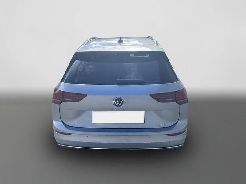 Usata VW Golf VIII Style 150 CV (110 kW) 2025 Argento Station wagon