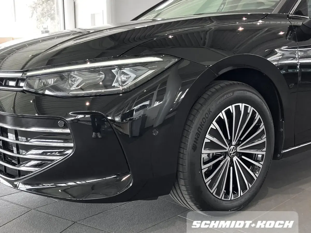 Gebraucht VW Passat Elegance 150 PS (110 kW) 2026 Grenadillschwarz (schwarz) Kombi