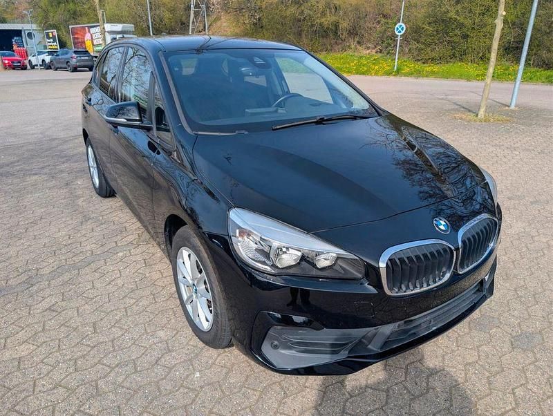 Gebraucht BMW 220 Active Tourer 192 PS (141 kW) 2018 Schwarz Van / Kleinbus