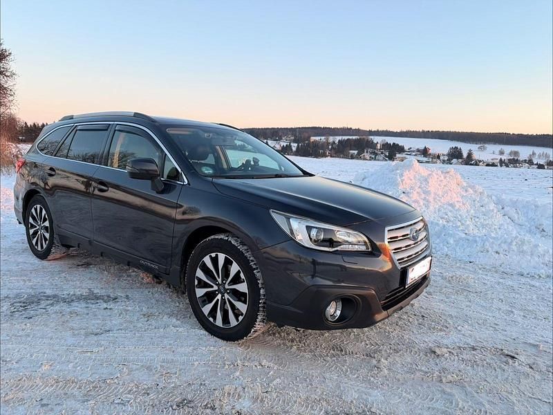 Grau Gebraucht 2015 Subaru Outback Kombi | 9.500 € (Fairer Preis) - Bild 1/4