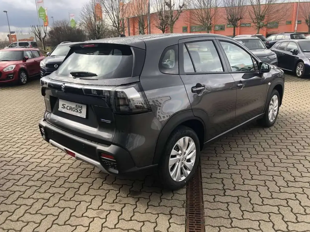 Gebraucht Suzuki SX4 S-Cross Comfort 110 PS (80 kW) 2025 Titan dark gray pearl metallic SUV
