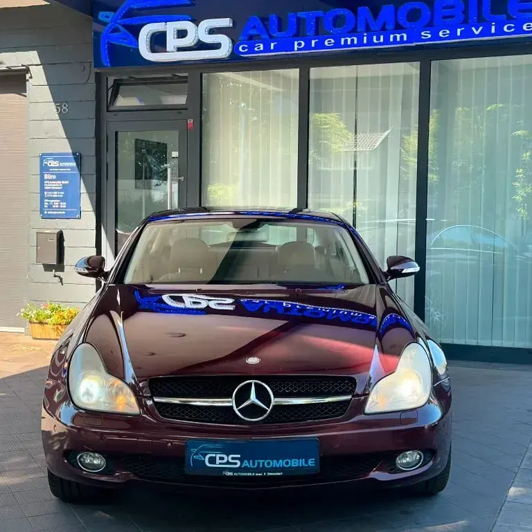 Gebraucht Mercedes CLS320 224 PS (164 kW) 2006 Rot Coupé