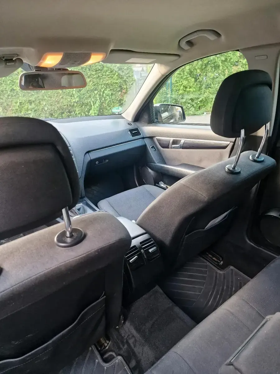 Gebraucht Mercedes C200 136 PS (100 kW) 2010 Schwarz Kombi