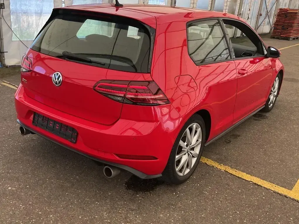 Gebraucht VW Golf VII GTI 245 PS (180 kW) 2019 Rot Limousine