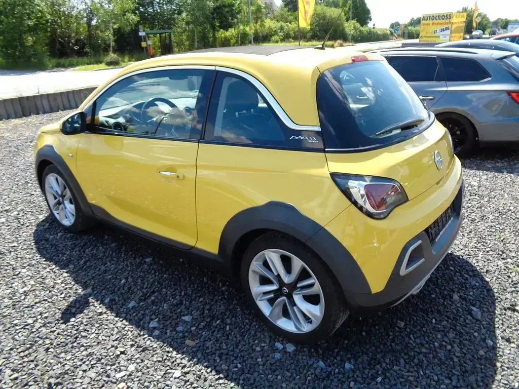 Gebraucht Opel Adam Rocks Rocks 87 PS (63 kW) 2015 Gelb Kleinwagen