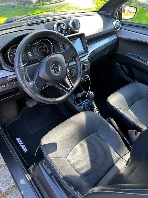 Używany Aixam Minauto 11 kW (15 KM) 2023 Czerwony Hatchback
