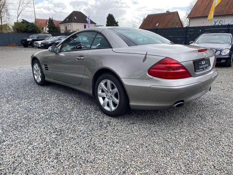 Gebraucht Mercedes SL500 306 PS (225 kW) 2004 Silber Cabrio