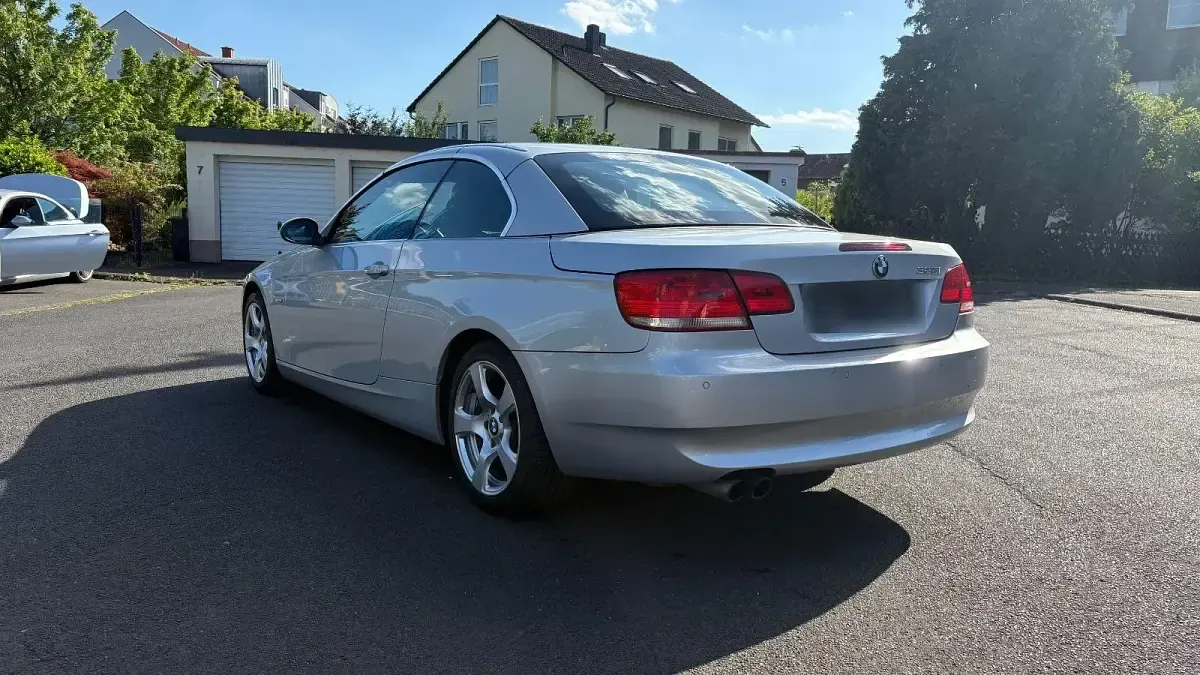 Gebraucht BMW 325 Cabriolet 218 PS (160 kW) 2008 Silber Cabrio