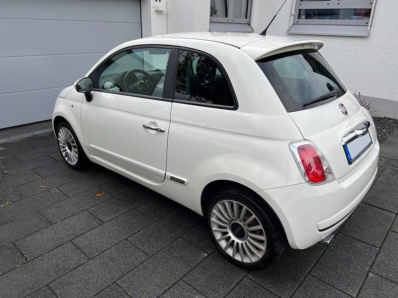 Weiß Gebraucht 2008 Fiat 500 Kleinwagen | 4.499 € (Etwas zu teuer) - Bild 1/4