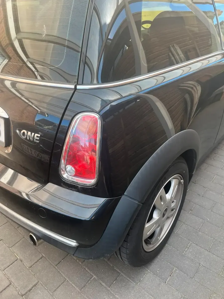 Usata Mini ONE 90 CV (66 kW) 2005 Nero Utilitaria