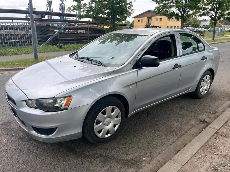 Silber Gebraucht 2011 Mitsubishi Lancer Limousine | 3.300 € (Superpreis) - Bild 1/4