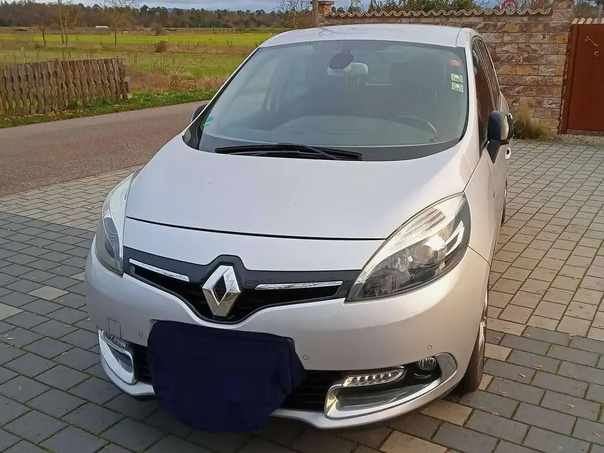 Gebraucht Renault Scénic III 110 PS (80 kW) 2016 Silber Kombi