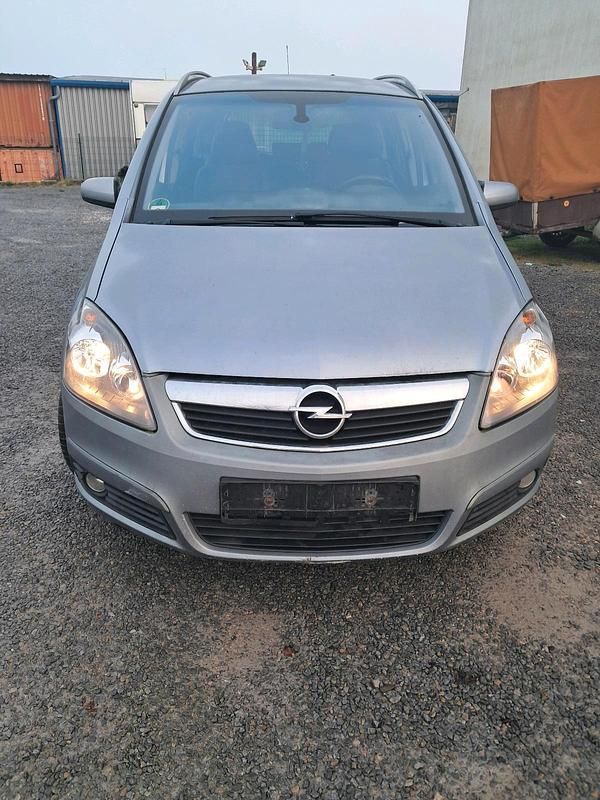 Gebraucht 2006 Opel Zafira Van / Kleinbus | 800 € (Superpreis) - Bild 1/4