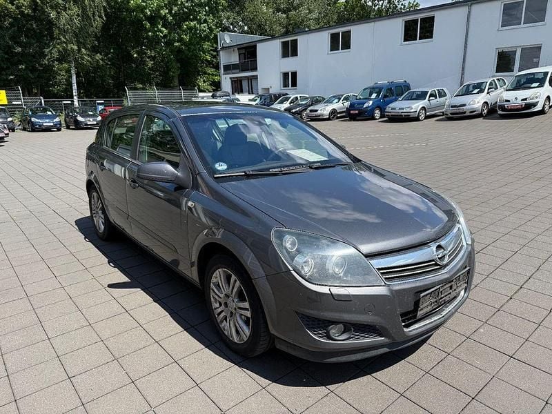 Gebraucht Opel Astra Innovation 110 PS (80 kW) 2009 Grau Limousine