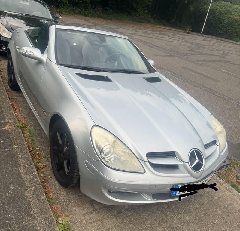 Silber Gebraucht 2004 Mercedes SLK200 Edition Cabrio | 7.300 € (Fairer Preis) - Bild 1/4