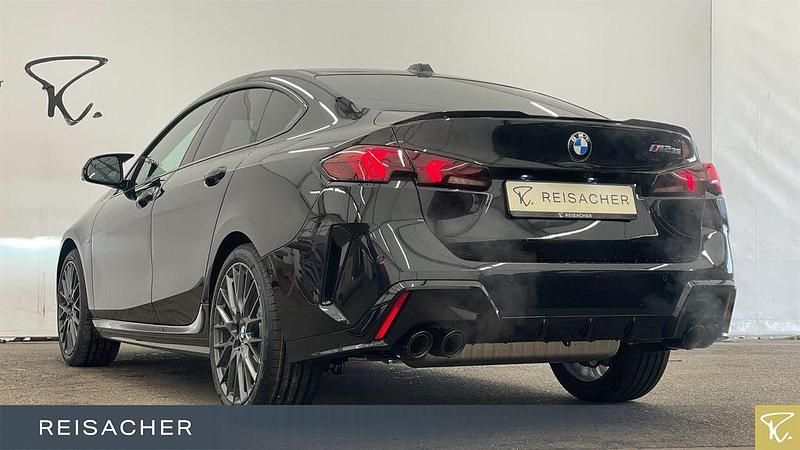 Gebraucht BMW M235 M Sport 300 PS (220 kW) 2025 Saphirschwarz Coupé