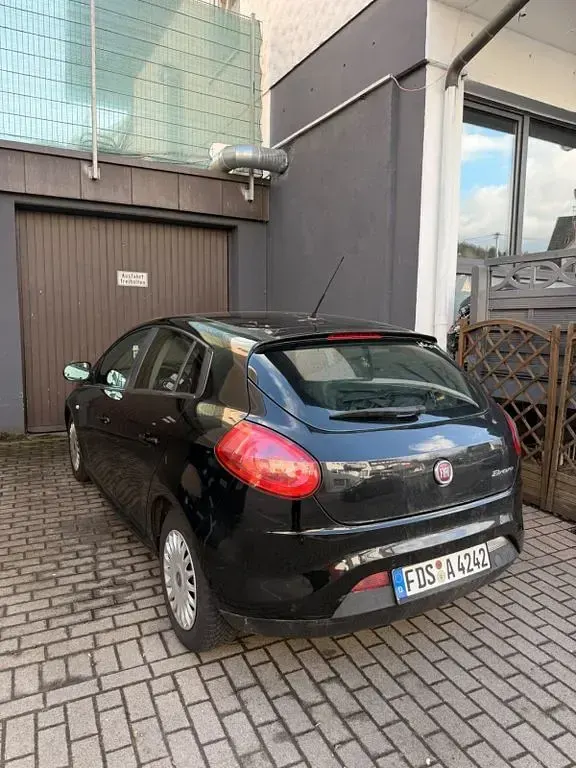 Gebraucht Fiat Bravo Dynamic 120 PS (88 kW) 2009 Schwarz Kleinwagen