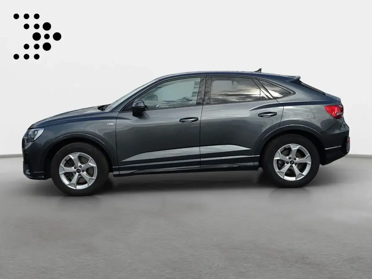Gebraucht Audi Q3 Sportback S-Line 200 PS (147 kW) 2023 Daytonagrau perleffekt SUV