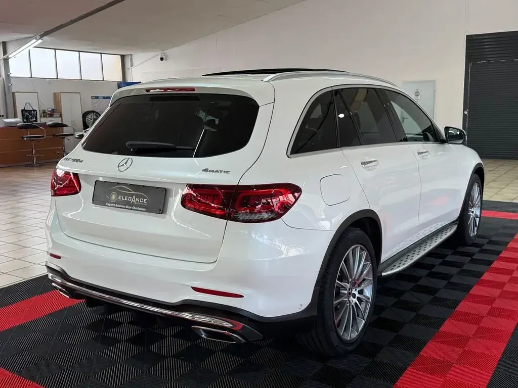 Gebraucht Mercedes GLC400d AMG 330 PS (242 kW) 2022 Weiß SUV