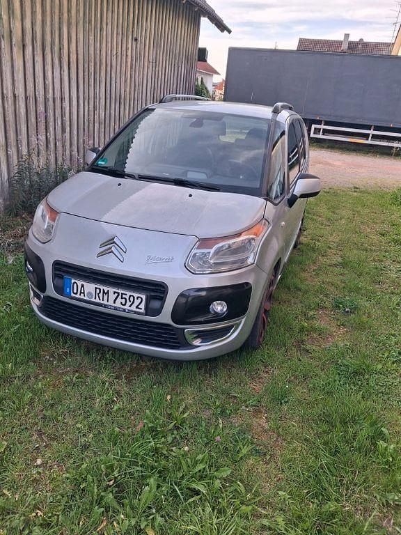 Silber Gebraucht 2011 Citroën C3 Picasso Exclusive Van / Kleinbus | 2.200 € (Guter Preis) - Bild 1/4
