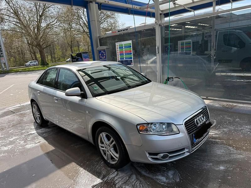 Second-hand Audi A4 140 CP (102 kW) 2007 Argintiu Berlinǎ
