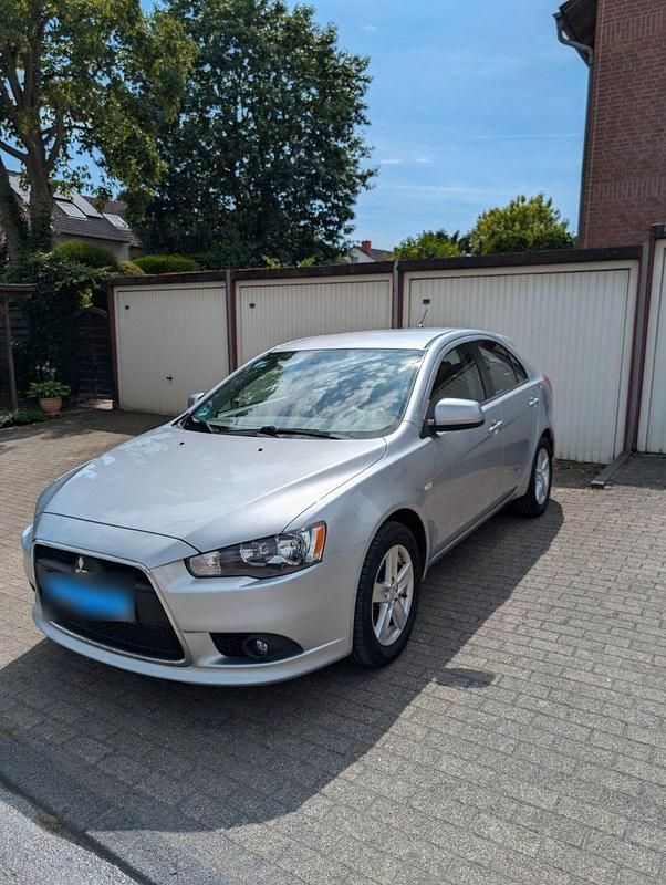 Gebraucht Mitsubishi Lancer Instyle 140 PS (102 kW) 2010 Grau Limousine