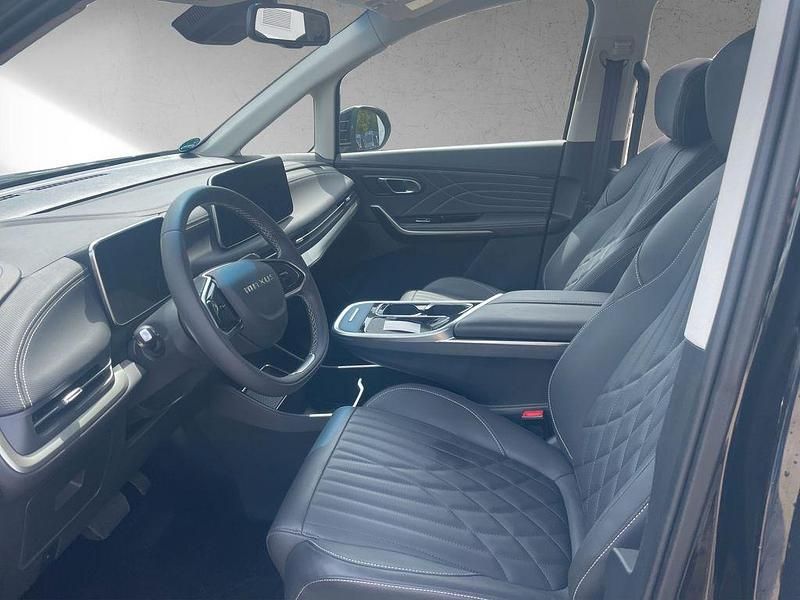 Gebraucht Maxus MIFA 9 180 kW (245 PS) 2023 Schwarz Van / Kleinbus