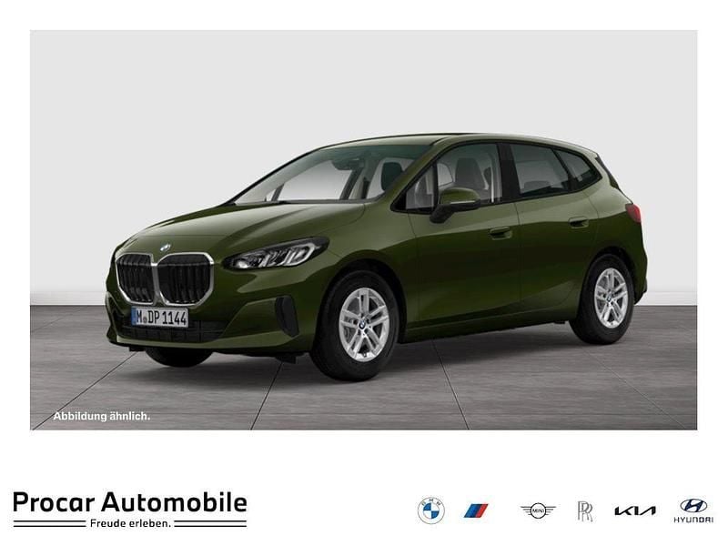 Gebraucht BMW 220 Active Tourer 170 PS (125 kW) 2023 Grün Van / Kleinbus