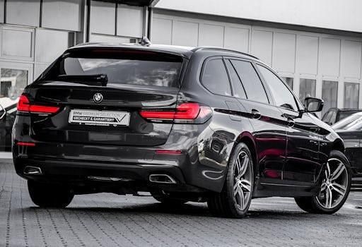 Gebraucht BMW 540 Shadowline 340 PS (250 kW) 2022 Grau Kombi
