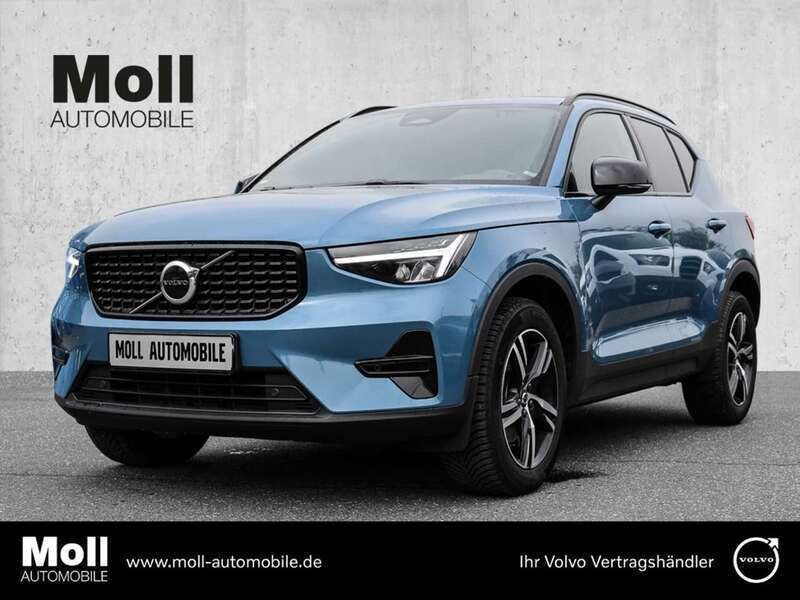 Blau Gebraucht 2023 Volvo XC40 Plus SUV | 33.400 € (Guter Preis) - Bild 1/4